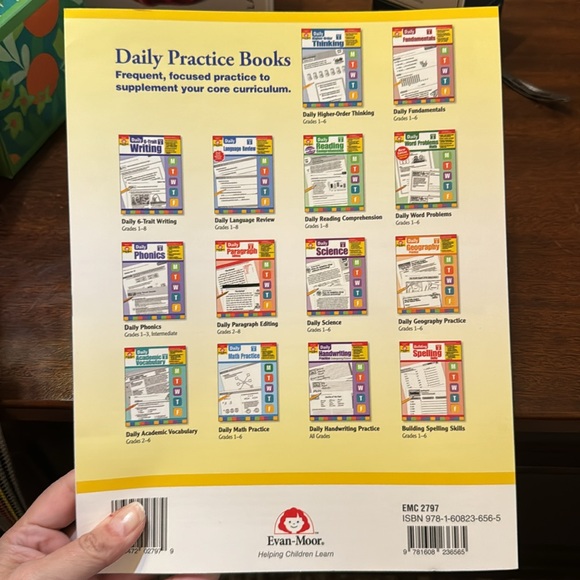 Daily Language Review, Grade 7 Teacher Edition -- Evan-Moor Educational Publishe - Picture 2 of 2